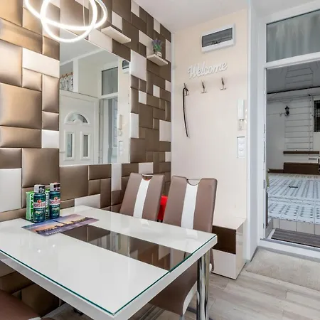 Fireworks Rakoczi Mini Appartement Budapest